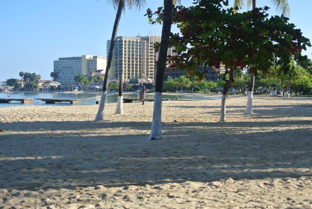 Beach Studio 4 Ocho Rios Bilik gambar